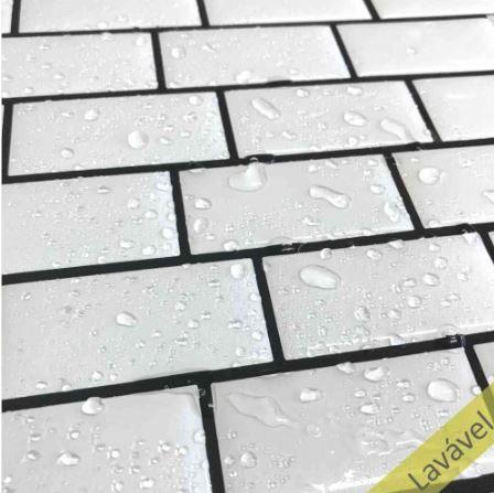 Placa de Pastilha Adesiva Resinada Mini Metrô White Rejunte Preto - 29cm x 34cm