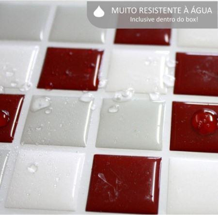 Placa de Pastilha Adesiva Resinada Branca, Cinza e Bordô - 28,5cm x 31cm - Papel na Parede