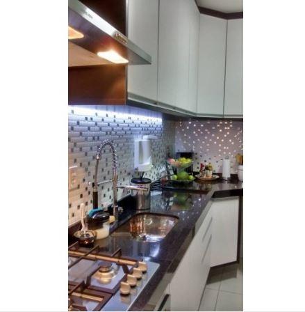 Placa de Pastilha Adesiva Resinada Branco e Prata - 28,5cm x 31cm - Papel na Parede