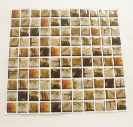 Placa de Pastilha Adesiva Resinada Castanho Rajado - 28,5cm x 31cm - Papel na Parede