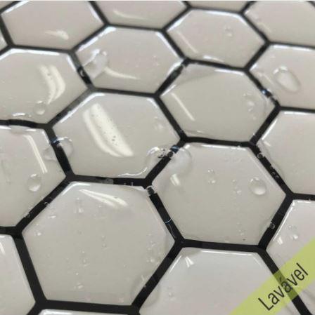 Placa de Pastilha Adesiva Resinada Hexagonal Mini White Rejunte Preto - 24,5cm x 29cm - Papel na Parede